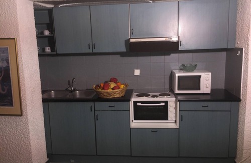 Akrogialion Apartment | Oceanfront Apartment with Pool and Sea View in Akrogiali
