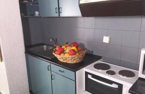 Akrogialion Apartment | Oceanfront Apartment with Pool and Sea View in Akrogiali