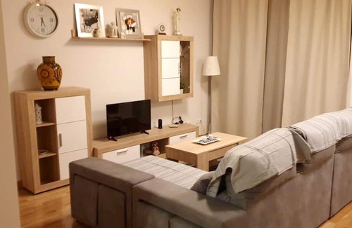 Yepes Apartment | Homerez - Family-Friendly Apartment with Terrace in Yepes