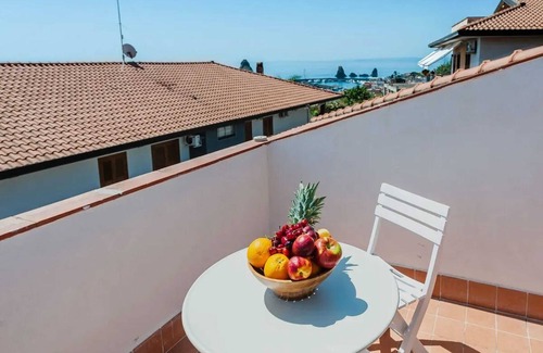 Aci Trezza Apartment | Homerez - Apartment in Aci Castello