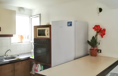 Sainte-Anne Apartment | Homerez - Apartment Sainte-Anne, pool