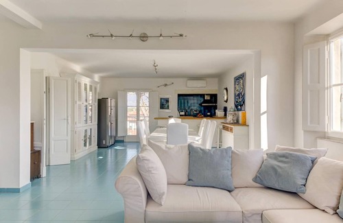 Forte dei Marmi Apartment | Seaside Escape: Homerez Apartment in Forte dei Marmi