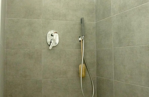 Caiazzo Apartment | Homerez - Appartement for 7 ppl. with shared pool and garden at Bosco di Caiazzo