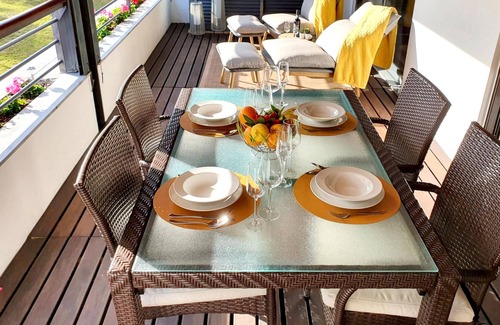 Telheiro Apartment | Homerez - Appartement for 4 ppl. with shared pool, terrace and balcony at Lagos