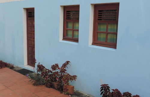 Le Robert Apartment | Homerez - Apt. Central in Le Robert, Garden View.