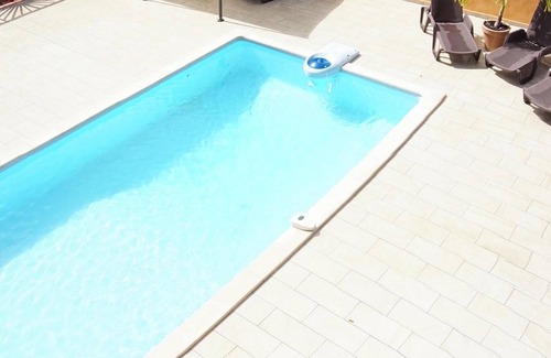 Cafeiere Apartment | Cozy Apartment Steps from the Beach with Pool Access