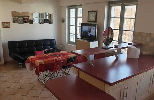 Romans-sur-Isere Apartment | Homerez - Apt in Romans-sur-Isère - Parking incl.