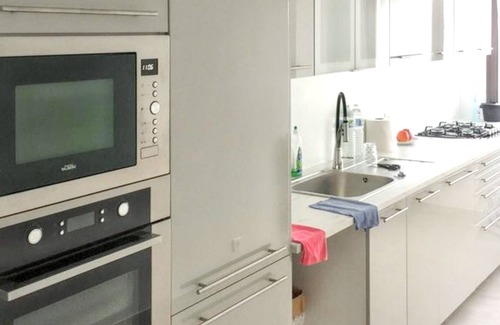 Melun Apartment | Charming Apartment in Melun with Balcony & Great Amenities
