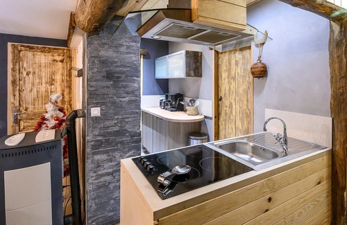 Orcieres Apartment | Inviting Apartment Near Slopes: Perfect for Family Getaways