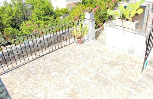 Serrano Apartment | Spacious Serrano Apartment for 9 with Pet-Friendly Amenities