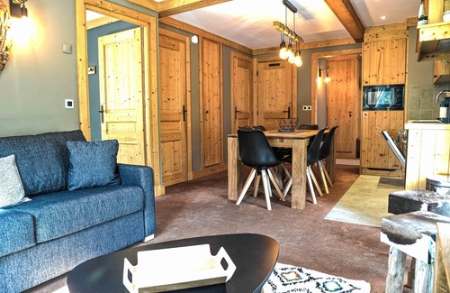 Les Deux Alpes Apartment | Pet-Friendly Apartment with Pool at Les Deux Alpes
