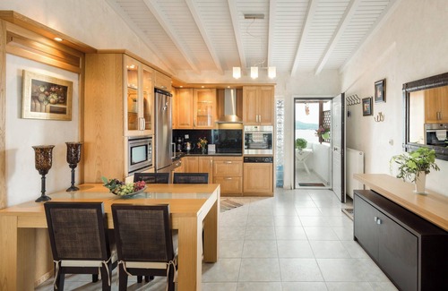 Neos Marmaras Apartment | Cozy Apartment Near Neos Marmaras Beach for 4 Guests