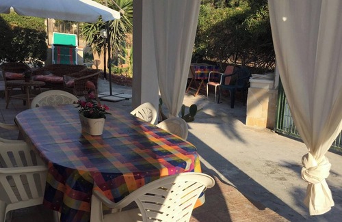 Scoglitti Apartment | Modern Oceanfront Apartment with Pool in Scoglitti