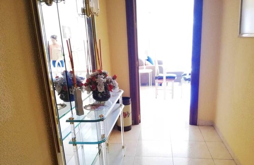 Ensanche Centro Apartment | Homerez - Beautiful appartement for 7 ppl. with balcony at Málaga