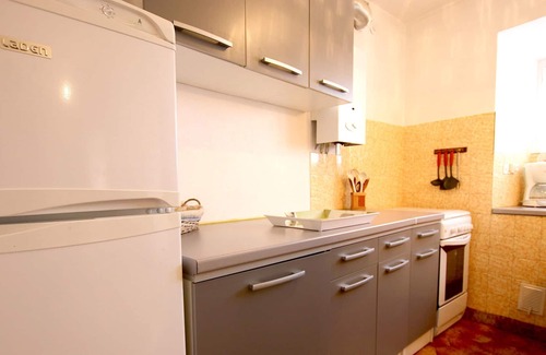 Gravieres House | Homerez - Beautiful house for 6 ppl. with shared pool and terrace at Gravières