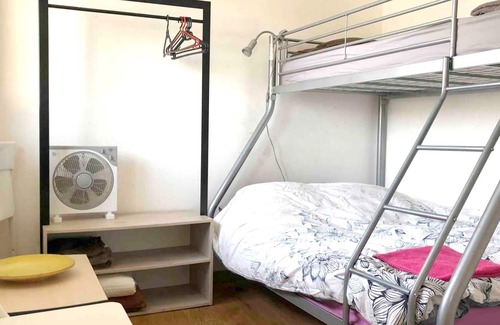 Villejuif Apartment | Homerez - Beautiful studio for 3 ppl. with terrace at Villejuif