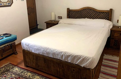 Querol Villa | Homerez - Big villa for 20 ppl. with swimming-pool, jacuzzi and garden at Querol