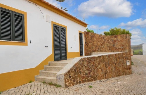 Barao de Sao Miguel House | Homerez - Charming House in Barão de São Miguel - Terrace