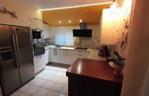Saint-Joseph Ski Chalet | Discover Homerez Chalet in Saint-Joseph with Ocean View
