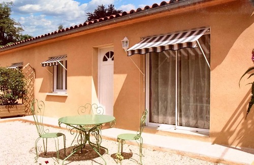 Sarlat-la-Caneda Villa | Idyllic Villa with Pool and Garden in Sarlat-la-Canéda