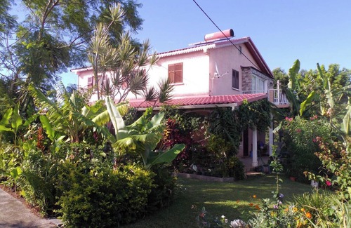 Petite-ÃŽle Apartment | Exceptional Oceanfront Apartment in Le Tampon with Pool