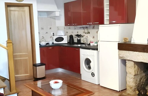 Zebreiros House | Homerez - Charming Countryside House in Zebreira with Spacious Terrace