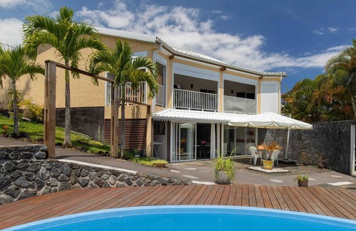 Petite-Ile House | Private Pool Retreat for 8 at Petite Île with Ocean Views