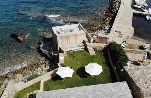 Erbalunga House | Erbalunga Retreat: Sea View, Pool & Spa Amenities Await