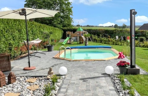 Hamois House | Guest Rated 9.8: Homerez House in Hamois with Pool