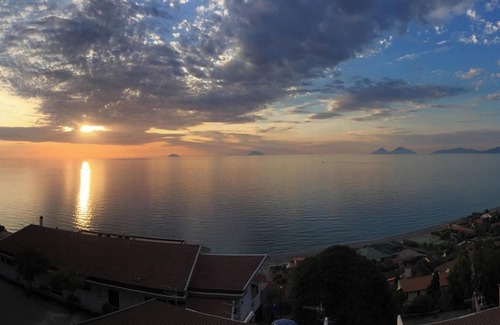 Gioiosa Marea Apartment | Cozy Studio in Calava with Balcony and Ocean View