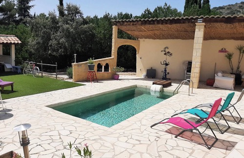 Merindol Villa | Relaxing Villa in Mérindol with Private Pool & Spa