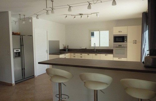 Solaro Villa | Inviting Villa with Pool 2 km from Beach in Solaro