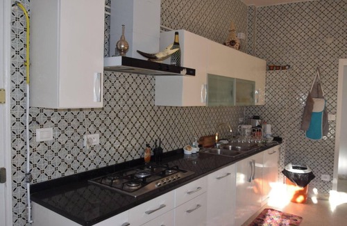 Sqanes Villa | Beachside Villa for 12 with Pool and Ocean Views