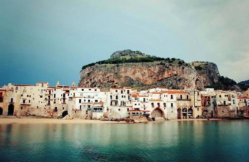 Mongiove Apartment | Discover Oceanfront Bliss: Cozy Apartment Steps from Beach