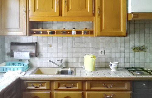 Villaret - Meslier House | Guest Rated 9.8: Homerez Home with Garden in Le Mans