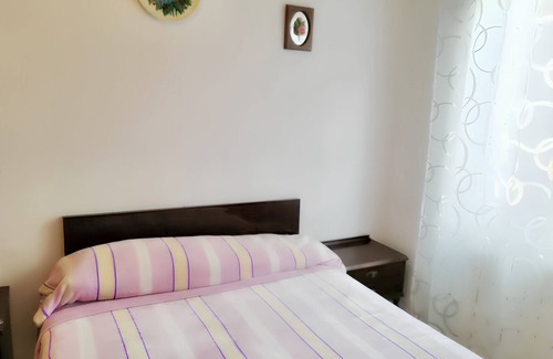 Leon Apartment | Relaxing Apartment with Hot Tub in León for Your Escape