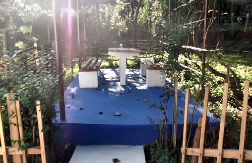 Busovaca House | Comfortable Retreat with Garden in Jazvine for Families