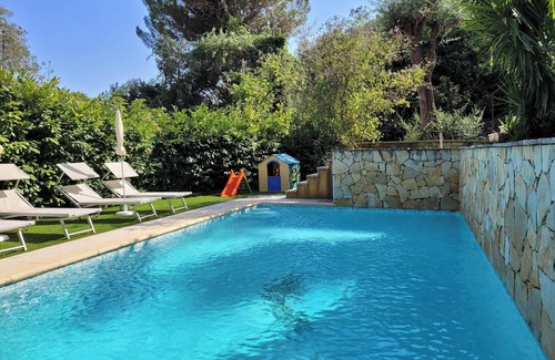 La Turbie Villa | Homerez - Elegant Villa in La Turbie + Private Pool