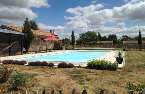 Saint-Cyr-en-Talmondais Villa | Relax in Villa with Pool and Ocean View in Saint-Cyr-en-Talmondais