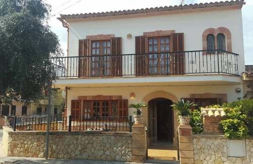 S'Illot-Cala Morlanda House | Cozy Retreat 600m from Beach for 6 at S'Illot-Cala Morlanda