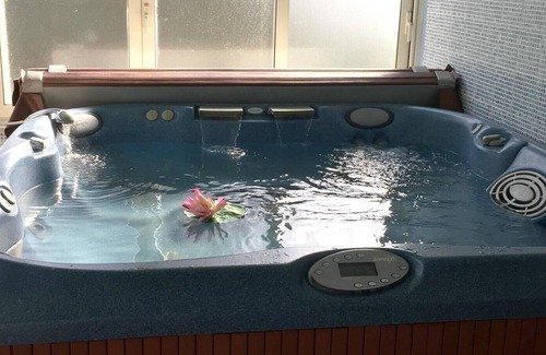 Montenero di Bisaccia House | Homerez - House 5 km away from the beach for 6 ppl. with jacuzzi and sea view
