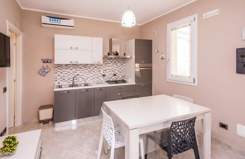Gorgo Lungo House | Oceanfront Bliss at Homerez - House Gorgo Lungo Lascari