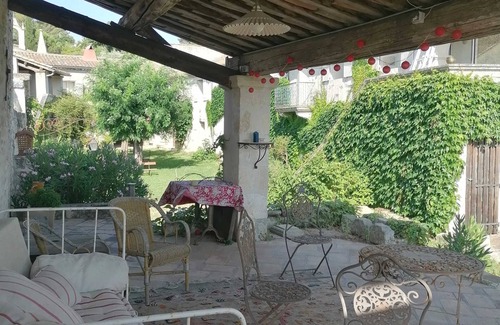 Nages-et-Solorgues House | Cozy House in Nages-et-Solorgues with Kitchen Access