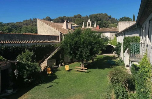 Nages-et-Solorgues House | Cozy House in Nages-et-Solorgues with Kitchen Access