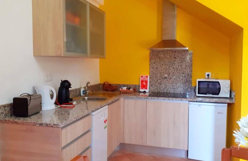 Camacha House | Homerez - House 12 km away from the beach for 5 ppl. with terrace at Camacha