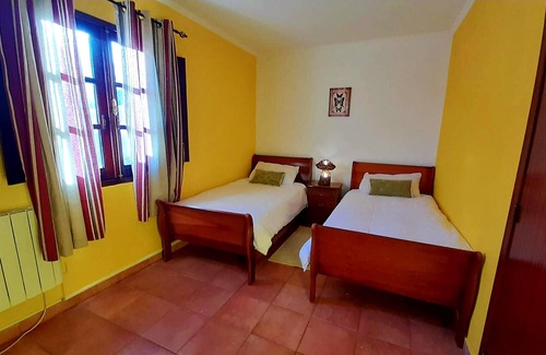 Camacha House | Homerez - House 12 km away from the beach for 5 ppl. with terrace at Camacha
