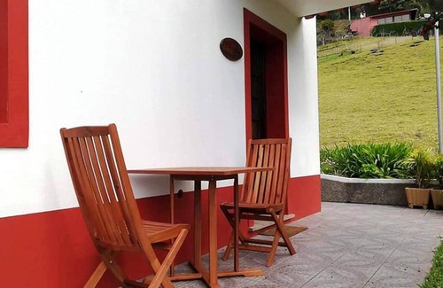 Camacha House | Homerez - House 12 km from the beach for 5 pers. with terrace in Camacha