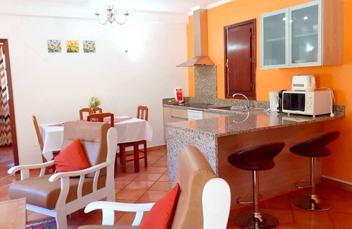 Camacha House | Homerez - House 12 km from the beach for 5 pers. with terrace in Camacha