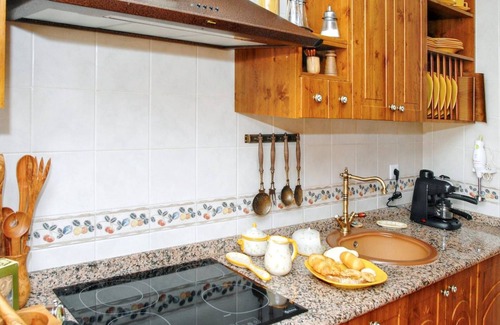 Narrillos de San Leonardo House | Discover Homerez - Ávila House with Private Parking & Spa