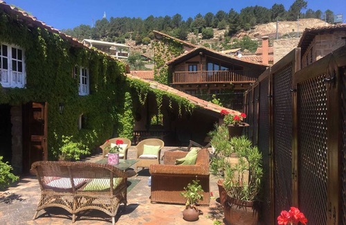 Cabra de Mora House | Relax in a Jacuzzi House for 4 at Cabra de Mora